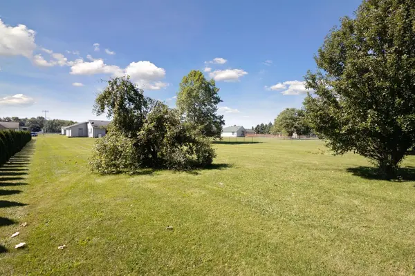 7267 E Grace AVE, New Carlisle, IN 46552