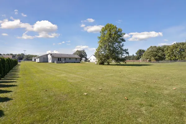 7267 E Grace AVE, New Carlisle, IN 46552