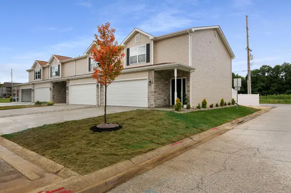930 Penny CT, Hobart, IN 46342