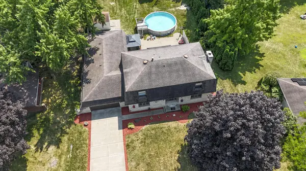 5188 W Laxita DR, La Porte, IN 46350