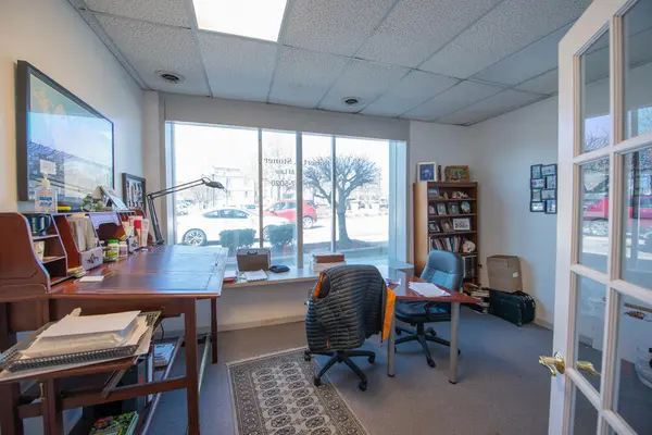 6 Morgan BLVD, Valparaiso, IN 46383
