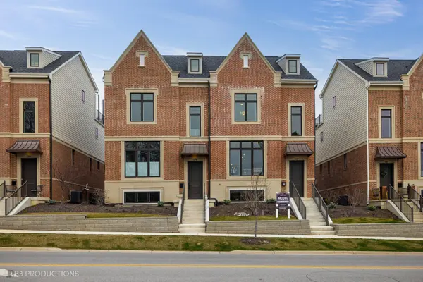 107 Valparaiso ST, Valparaiso, IN 46383