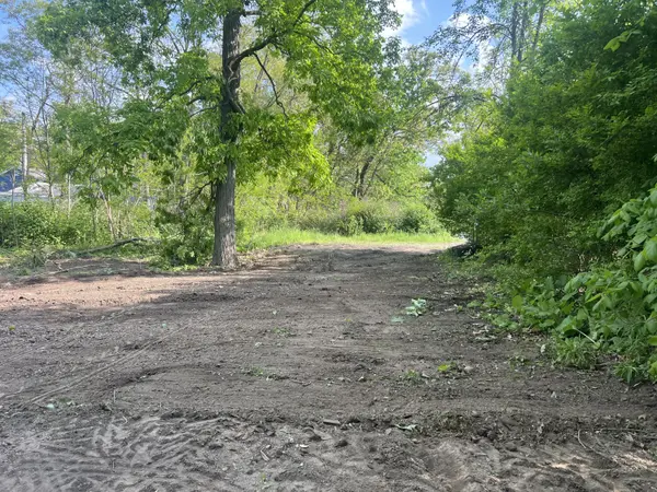 13947 Hobart ST, Cedar Lake, IN 46303