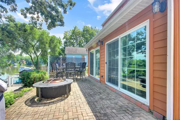 629 S Lakeview DR, Lowell, IN 46356