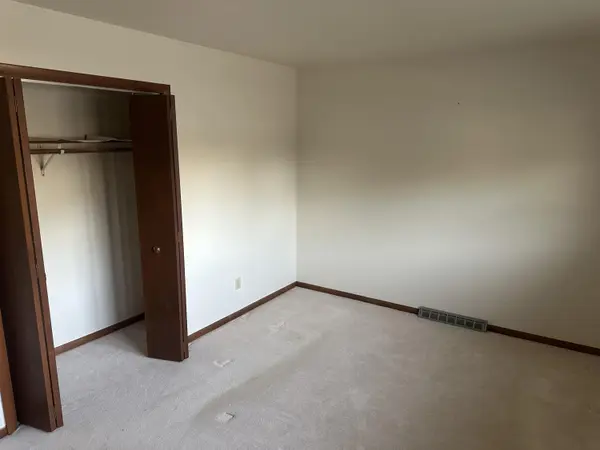 240 Rush CT, Hobart, IN 46342