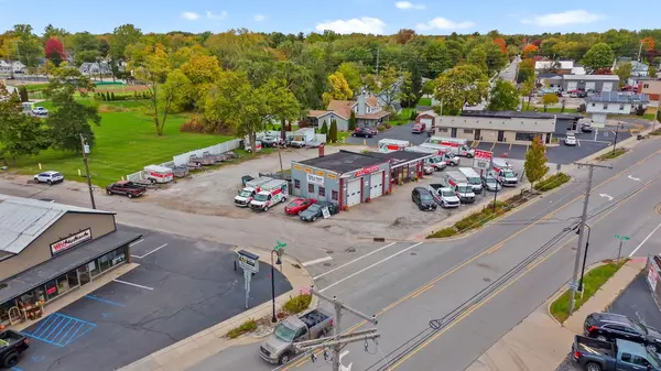1003 Calumet AVE, Valparaiso, IN 46383