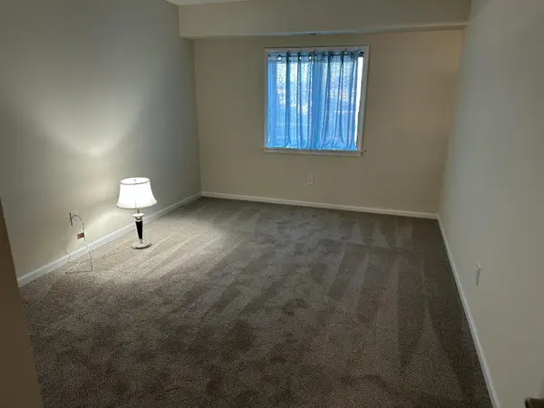 321 Deerpath DR #109, Schererville, IN 46375