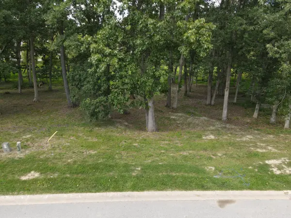 735 Druim TRL, Crown Point, IN 46307