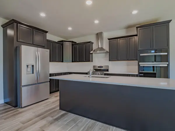 7502 E 116th AVE, Crown Point, IN 46307
