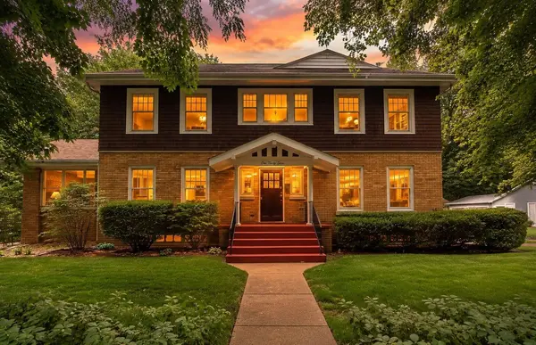 158 S Greenwich Street, Valparaiso, IN 46383