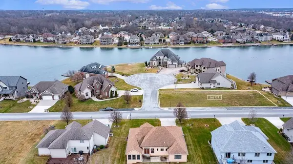 10376 Potomac CT, Crown Point, IN 46307