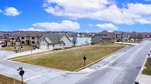 10376 Potomac CT, Crown Point, IN 46307