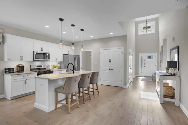 12713 Creekside DR, Cedar Lake, IN 46303