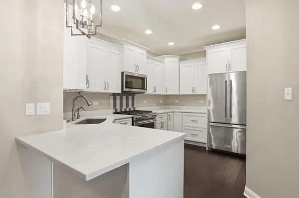 9170 W 107th Place, St. John, IN 46373