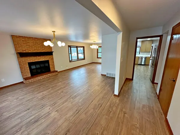 8440 Van Buren CT, Munster, IN 46321