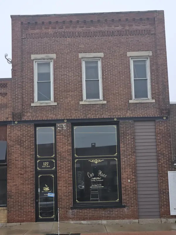 127 W Main ST, Brook, IN 47922