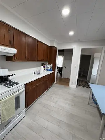 403 S Chestnut ST, Earl Park, IN 47942