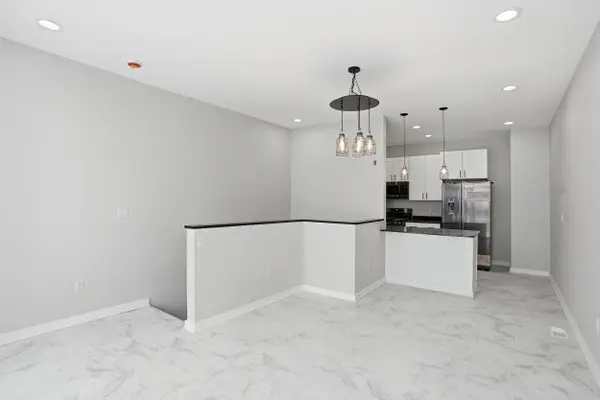 1540 119th Street #201, Whiting, IN 46394