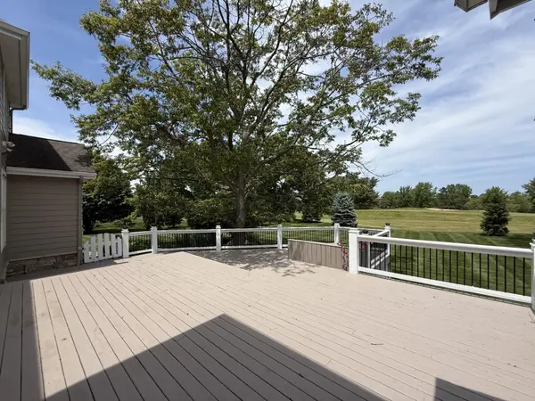 1240 Ryder RD, Chesterton, IN 46304