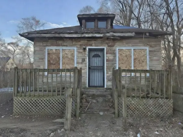 1105 W 15th AVE, Gary, IN 46407