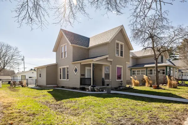 103 W Lincoln Street, Kentland, IN 47951