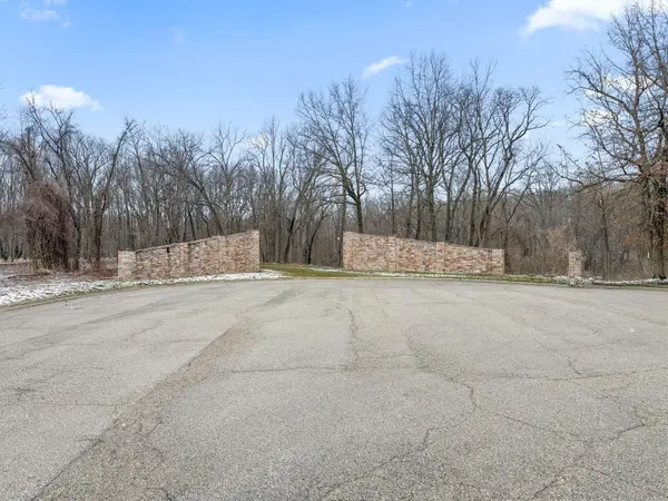 785 W 200, Valparaiso, IN 46385