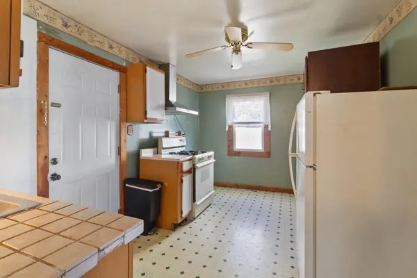 825 N Sherman ST, Crown Point, IN 46307