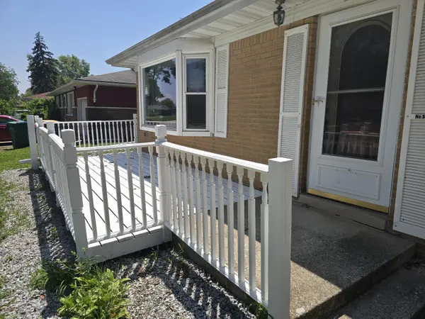 5768 Roosevelt PL, Merrillville, IN 46410