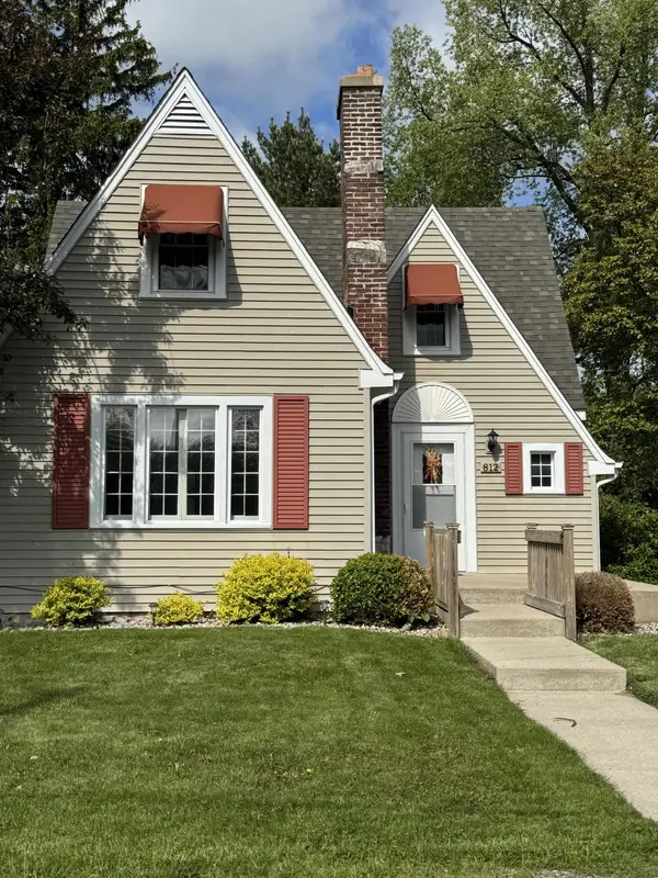 812 S Lake Park AVE, Hobart, IN 46342