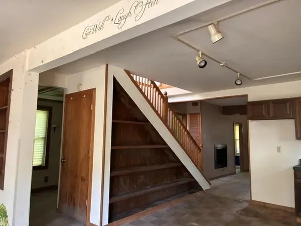 1921 E Coolspring AVE, Trail Creek, IN 46360