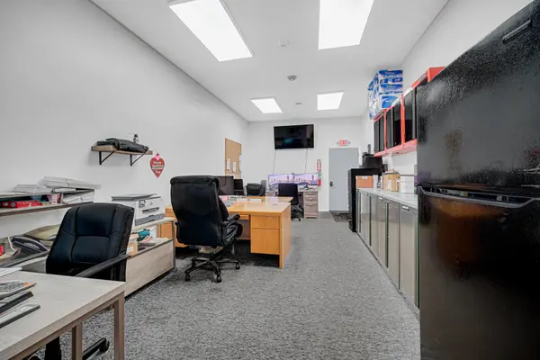 6400 W Lincoln HWY #105, Crown Point, IN 46307