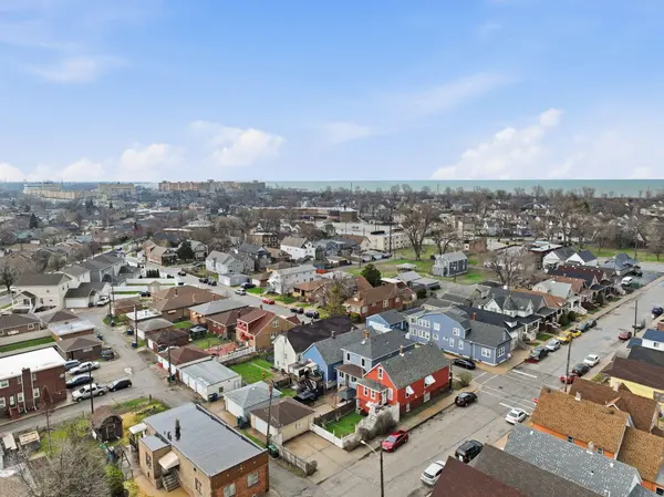 1758 Lincoln AVE, Whiting, IN 46394