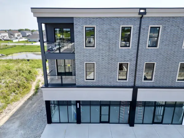 10261 Calumet AVE #205, Dyer, IN 46311