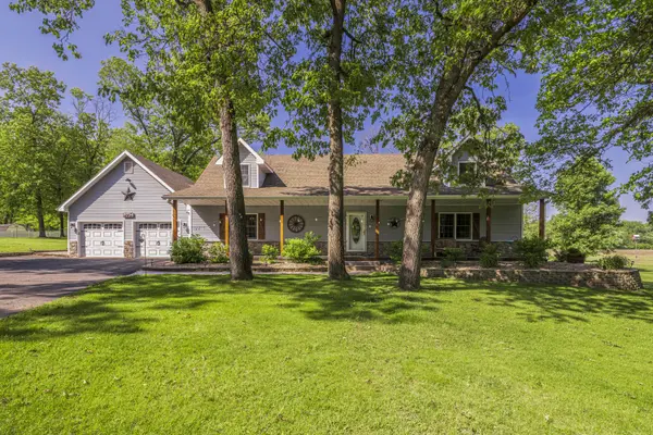 9754 N Charter RD, Demotte, IN 46310