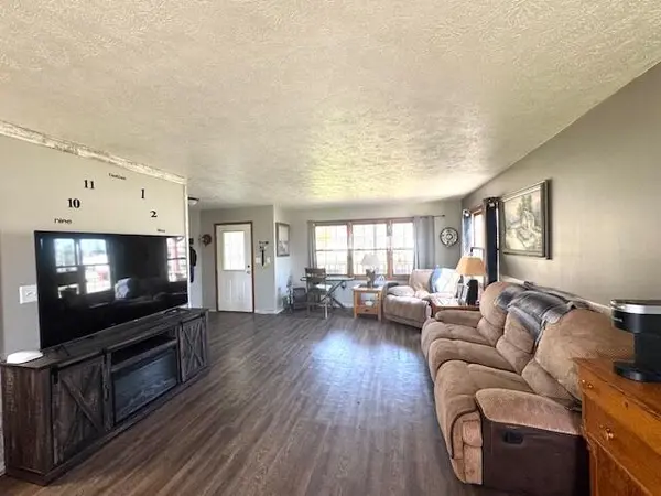 4135 S East Drive, Knox, IN 46534