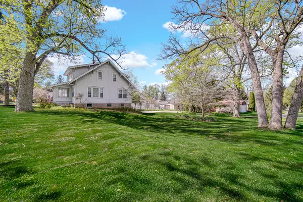 415 Elmhurst Street, Valparaiso, IN 46385