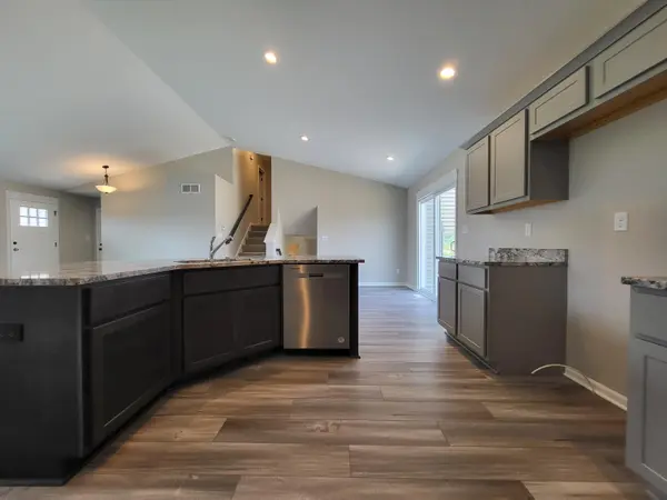 5088 Richard DR, Lowell, IN 46356