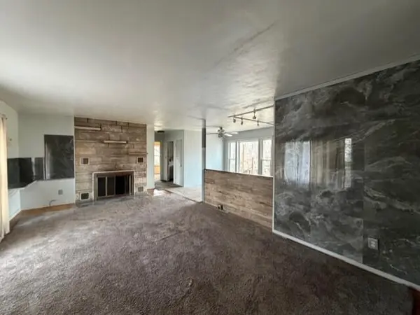1000 E 61st PL, Merrillville, IN 46410