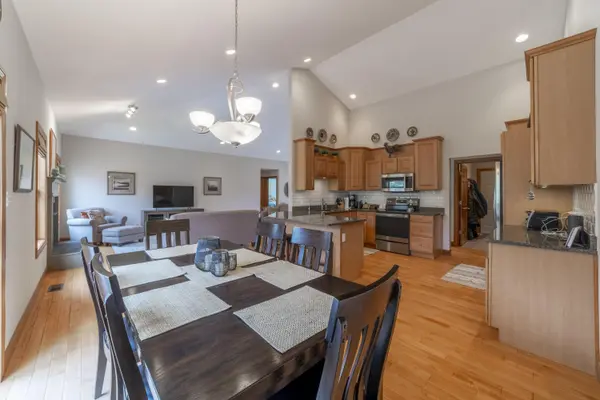 4650 W Merlot CT, La Porte, IN 46350