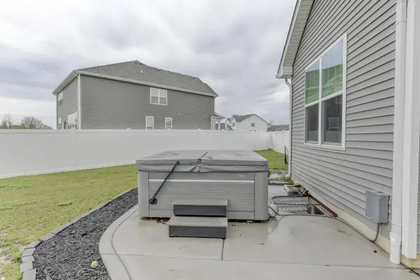 11429 Clyde DR, Crown Point, IN 46307