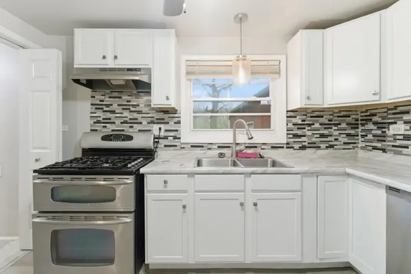 952 Willard ST, Gary, IN 46404