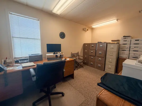1157 E 150, La Porte, IN 46350