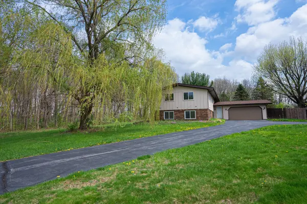 831 Opal Drive, Valparaiso, IN 46383