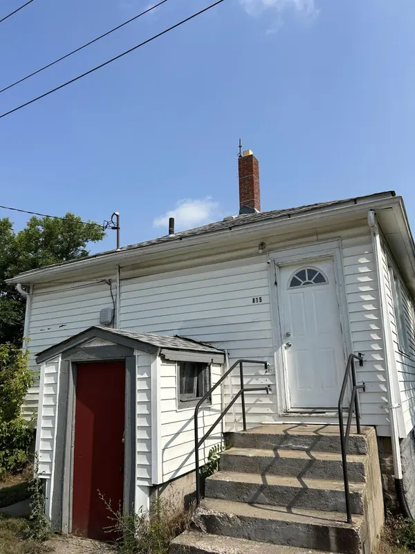 815 W 25th AVE, Gary, IN 46407
