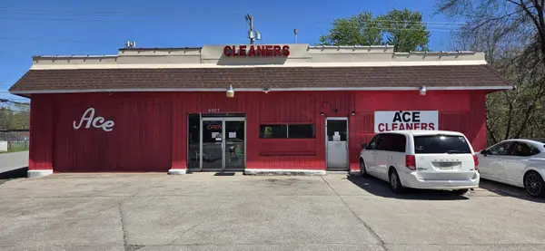 4007 Broadway, Gary, IN 46409