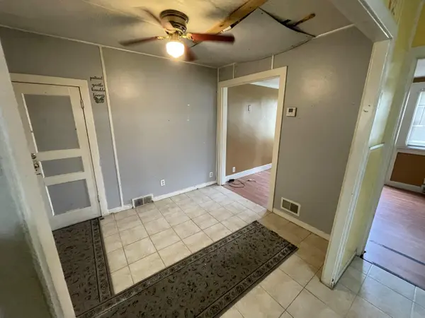6640 Delaware AVE, Hammond, IN 46323