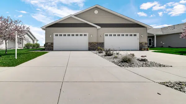 3889 Stadium ST, Portage, IN 46368