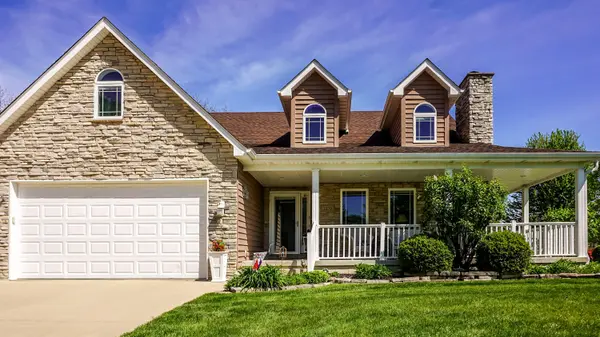 1270 E Greenview PL, Crown Point, IN 46307
