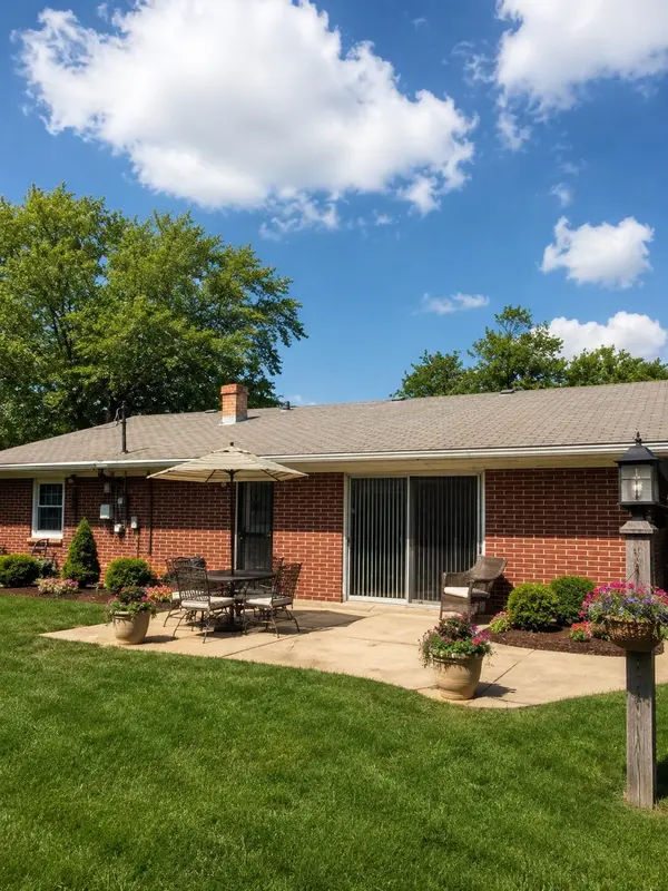 8201 Hickory AVE, Gary, IN 46403