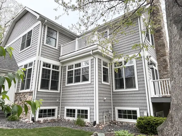 730 Quinlan Court, Crown Point, IN 46307